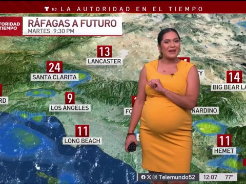 Alondra Anaya VERY PREGNANT and SEXY Body 000042
