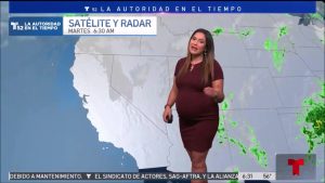 Alondra Anaya VERY PREGNANT and SEXY Body 000071