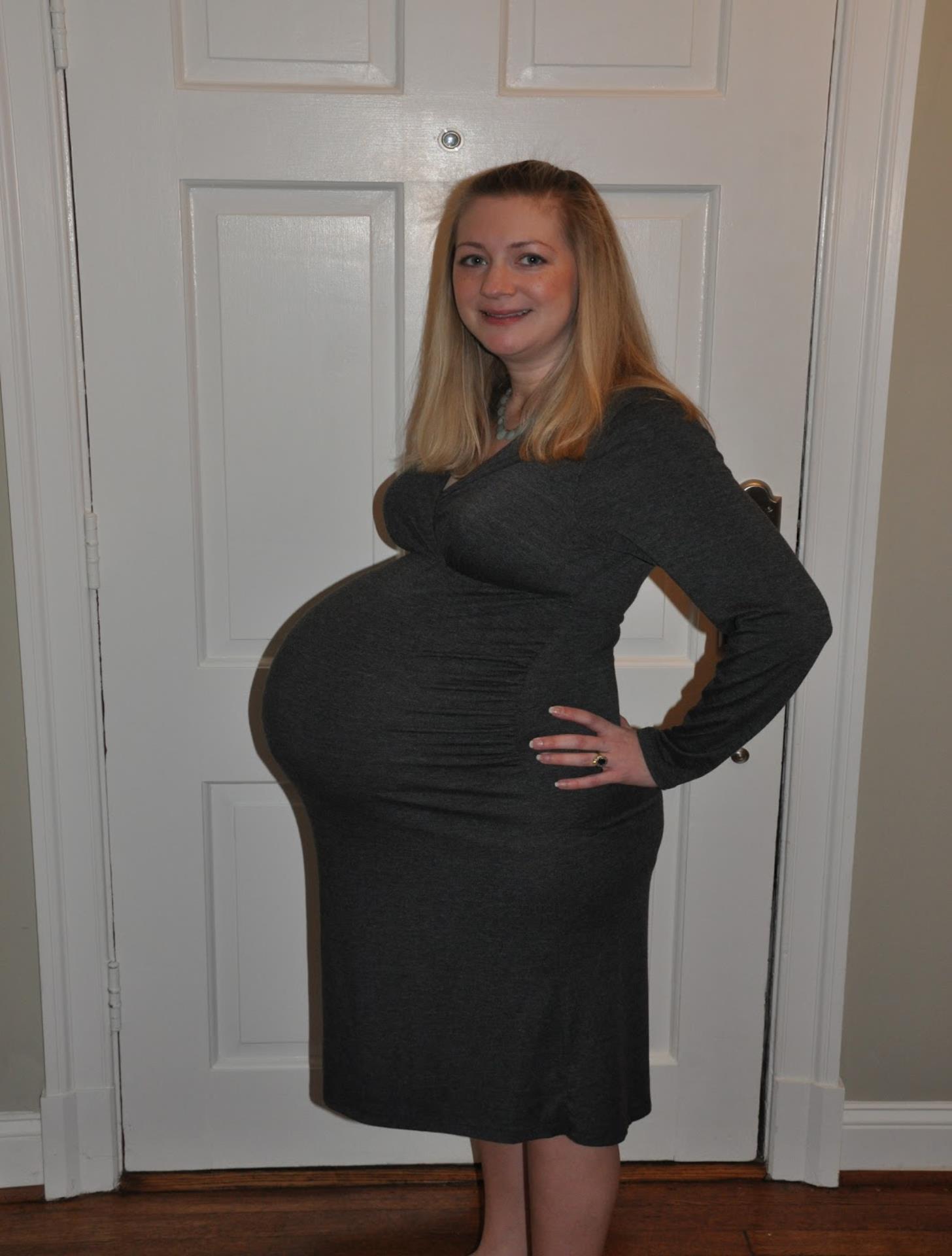 SEXY and PREGNANT Women Showing Legs, Cleavage and BIG BELLIES (273)